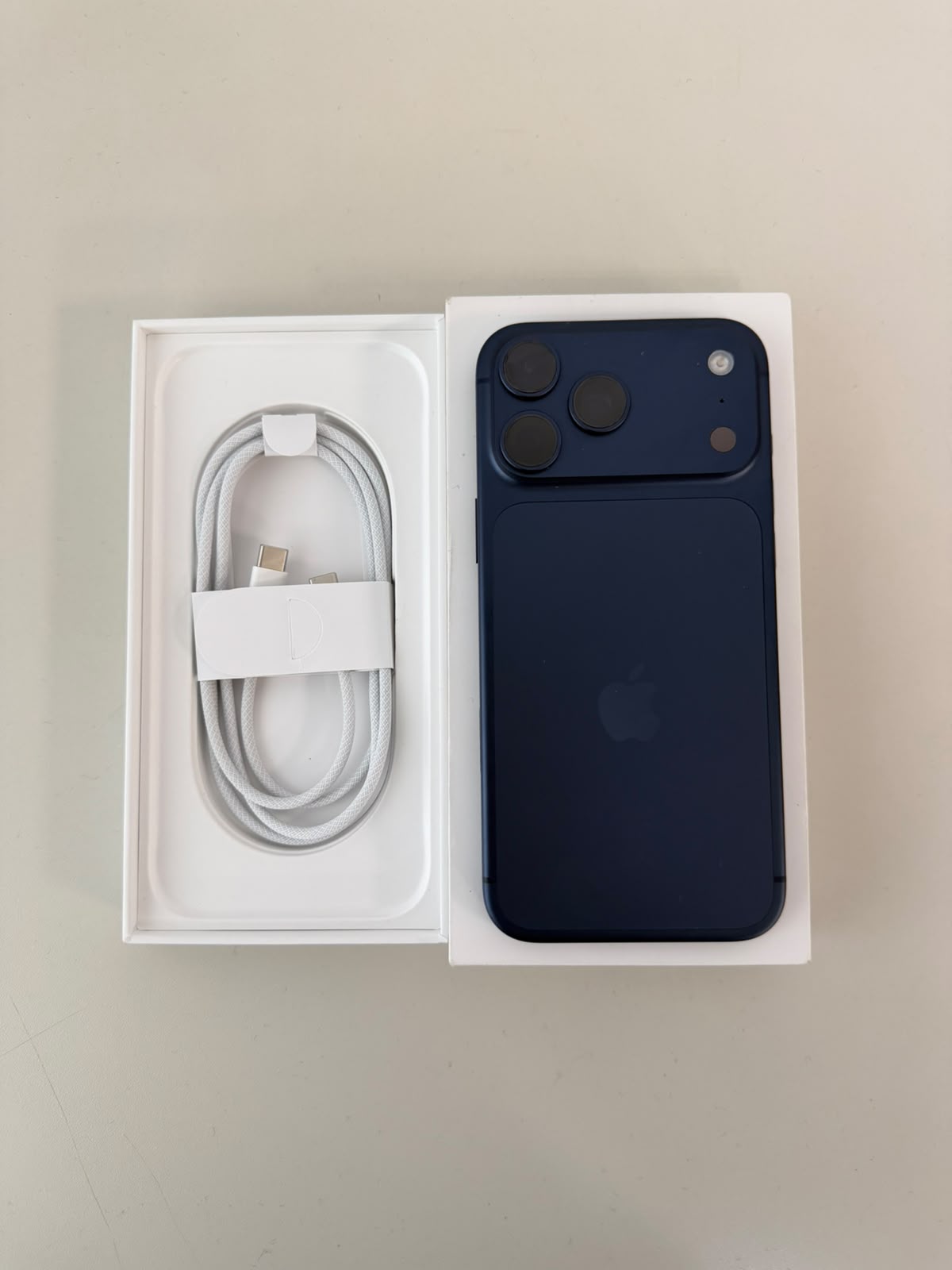 iPhone 17 Pro Max 256GB Azul - Openbox